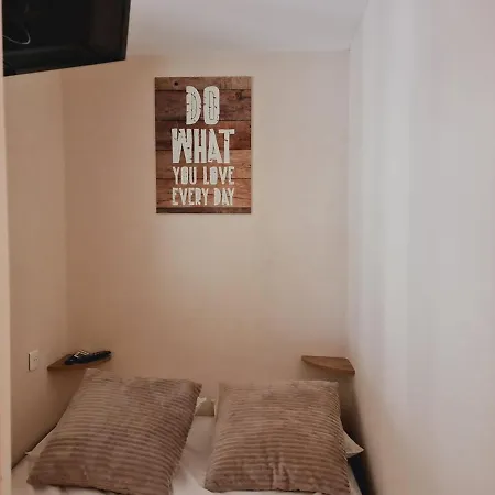 With Pool Included Apartmán Agde