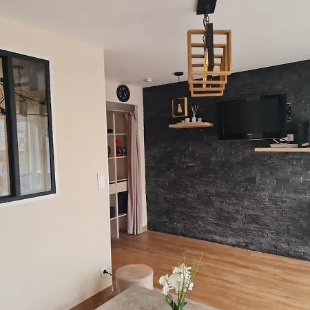 公寓 With Pool Included